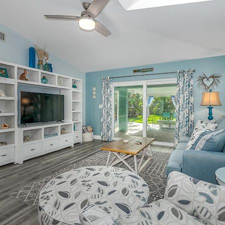 Dog Friendly Home Wprivate Fenced Yard, Garage & Fire Pit Steps To The Beach! New Smyrna Beach Bagian luar foto